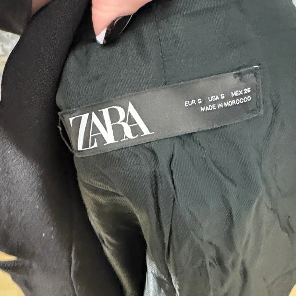 Zara Elegant Black Women's Suit Jacket - Picture 8 of 8